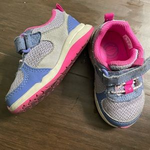 Stride rite munchkin size 5